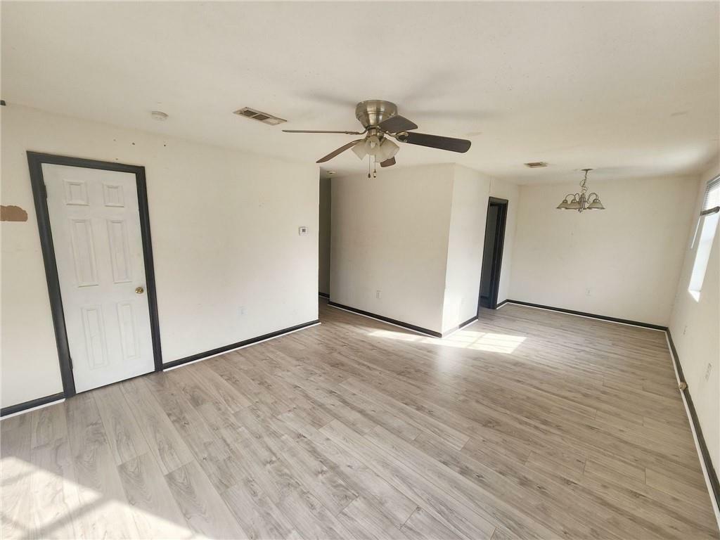 Property Photo: 106 Treuil Lane LA 70037