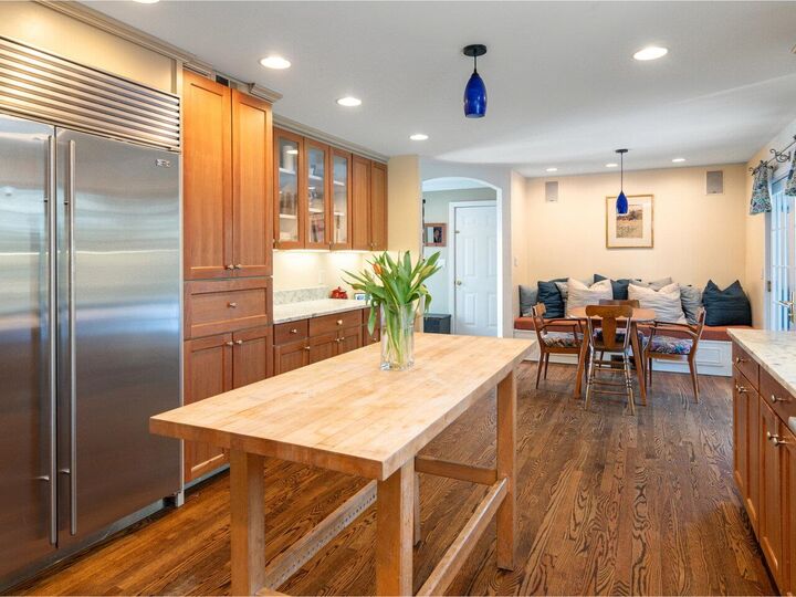 Property Photo: 4 Mount View Court VT 05401