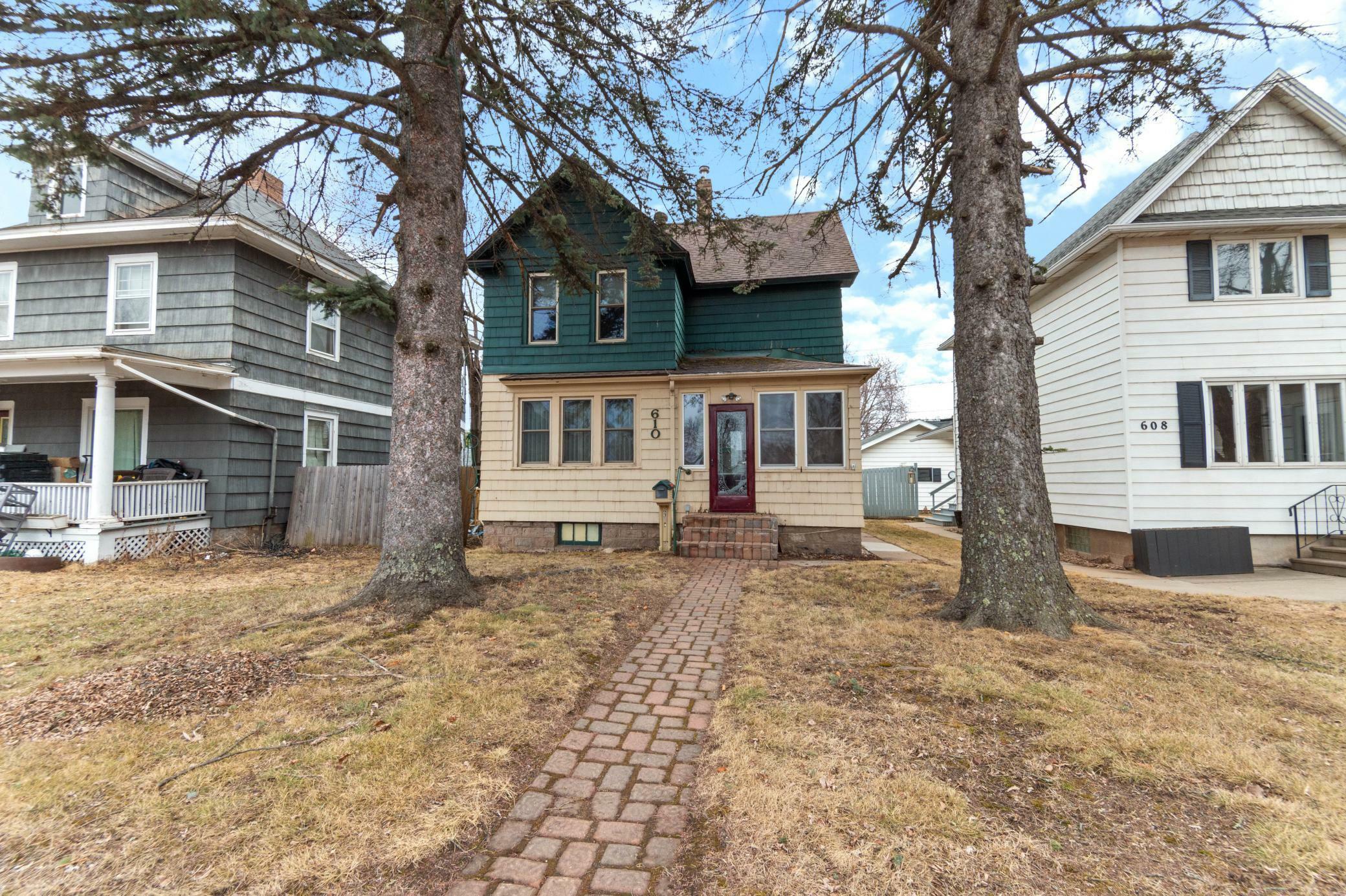Property Photo: 610 Jones Street MN 55734