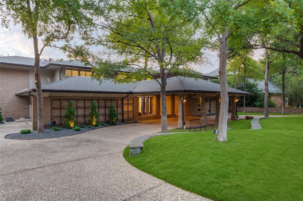 Property Photo: 6012 Oakcrest Road TX 75248
