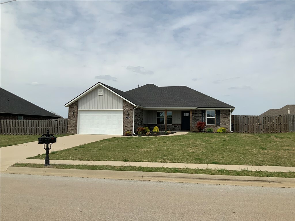 Property Photo: 195 Parson Street AR 72740