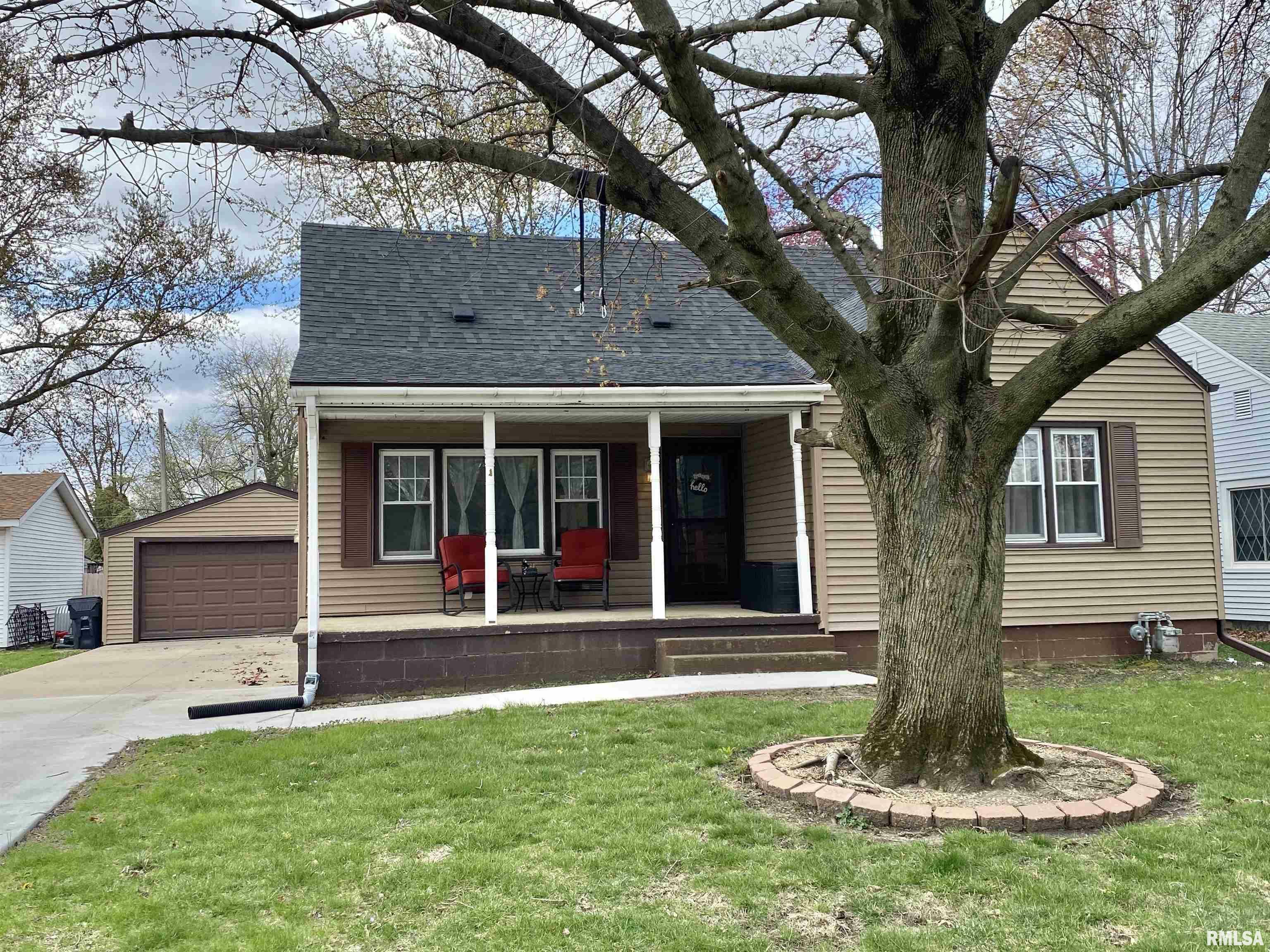 66 Van Dyke Drive  Canton IL 61520 photo