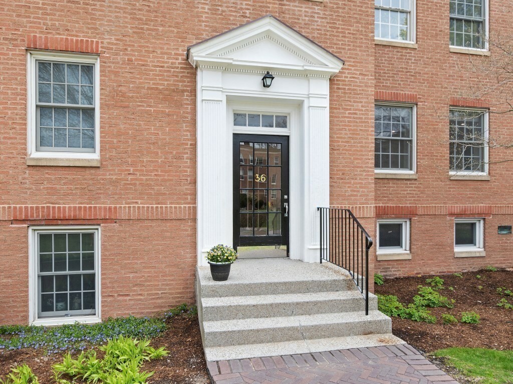 Property Photo:  36 Browne St 2  MA 02446 