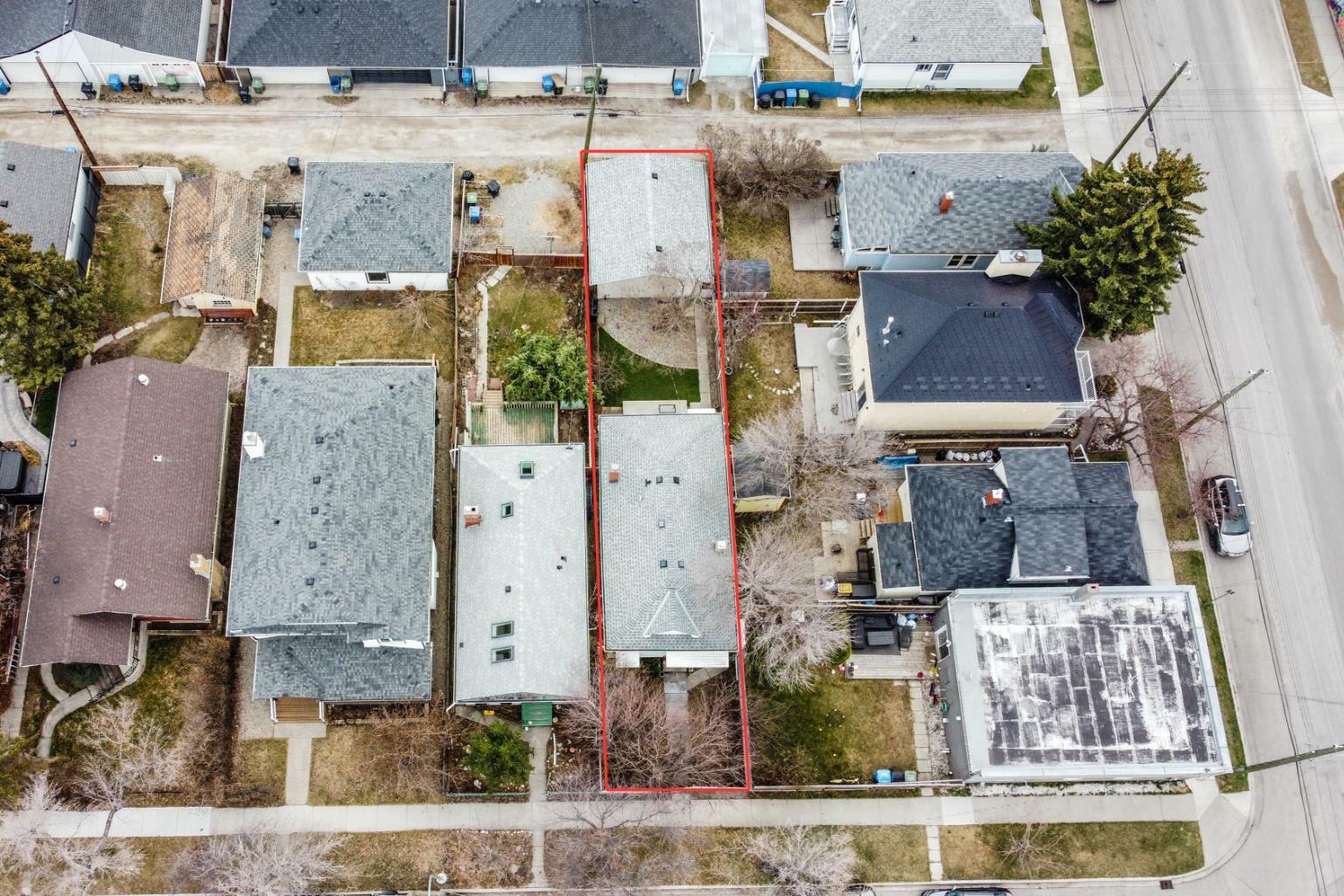 Property Photo: 908 5 Street NW AB T2N 1R2