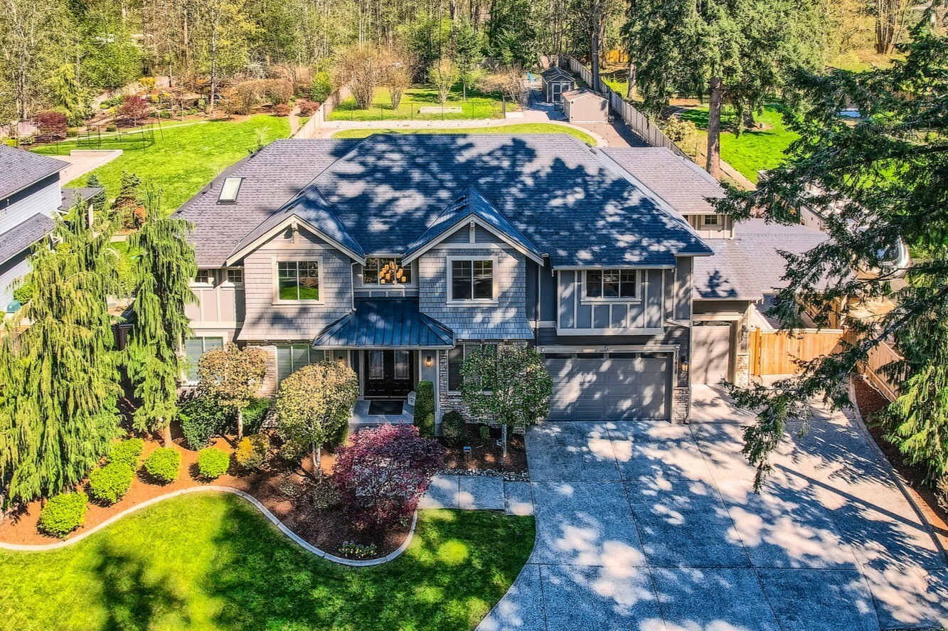 Property Photo:  10416  148th Avenue SE  WA 98059 