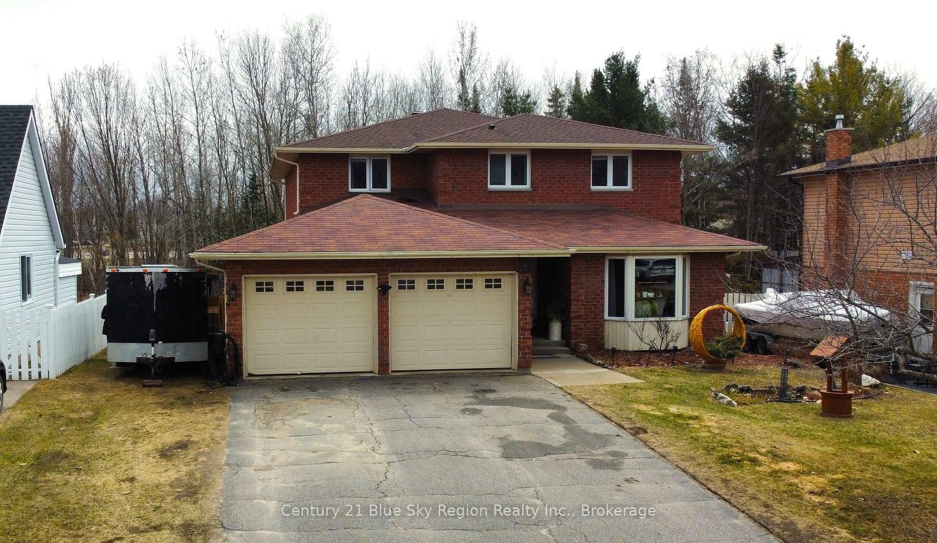 Property Photo: 91 Labreche Drive ON P1A 3R6