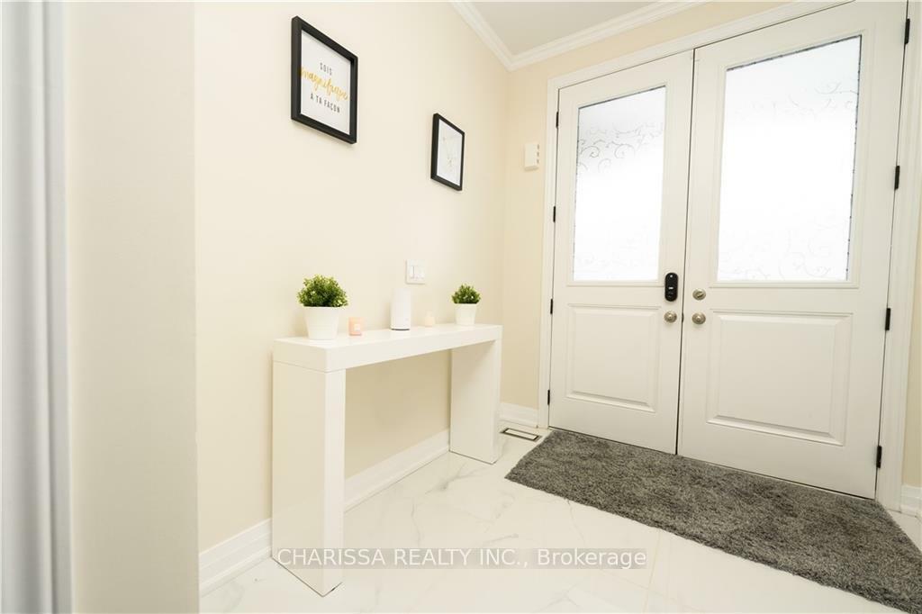 Property Photo: 5 Heming Trail ON L9K 0J8