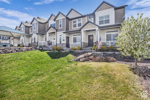Property Photo: 5315 S Pebble Ridge Ln UT 84118