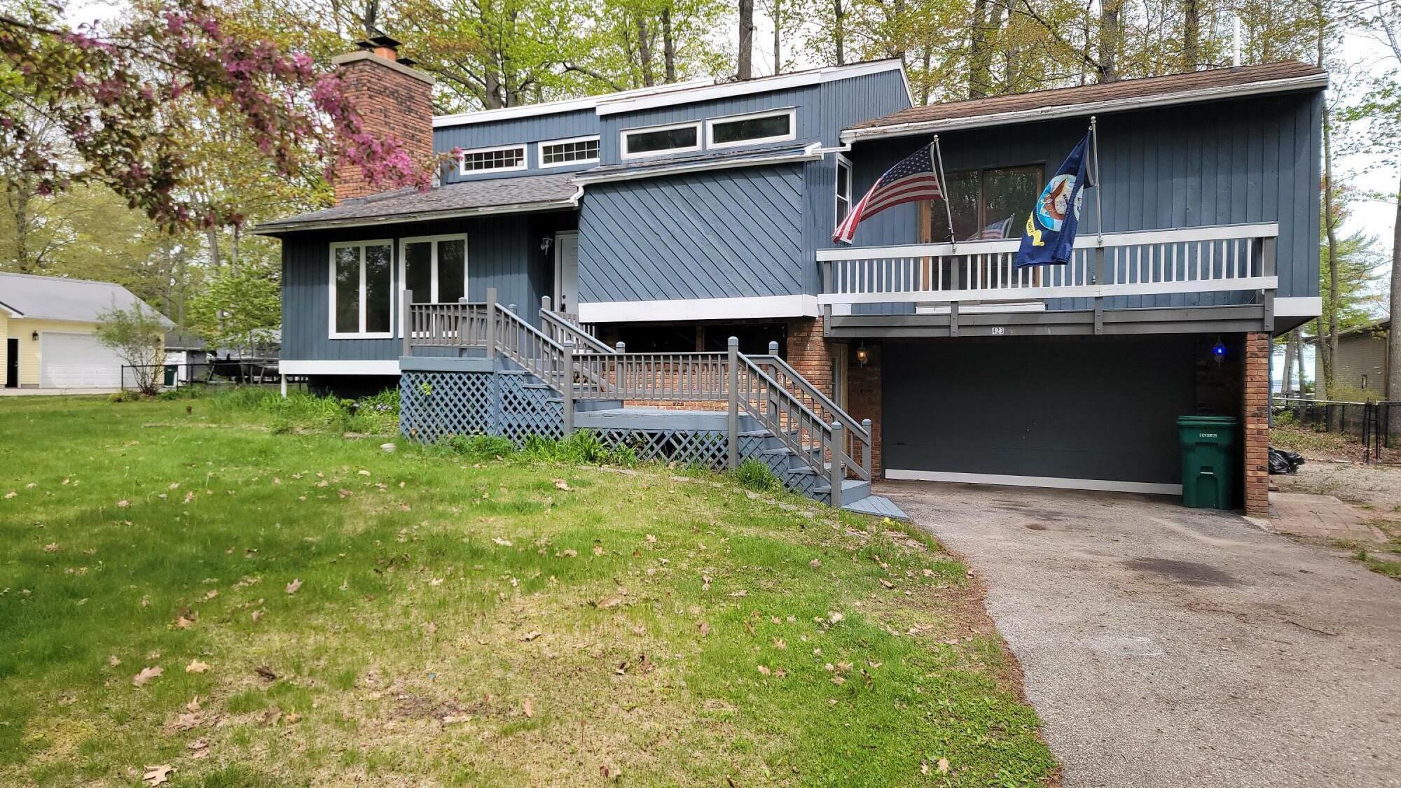 Property Photo: 423 Chippewa Trail MI 48651