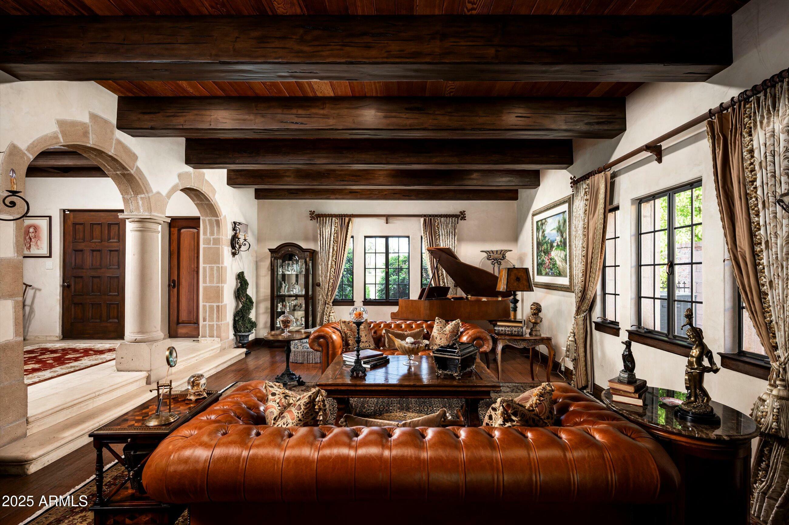Property Photo: 1015 W Encanto Boulevard AZ 85007