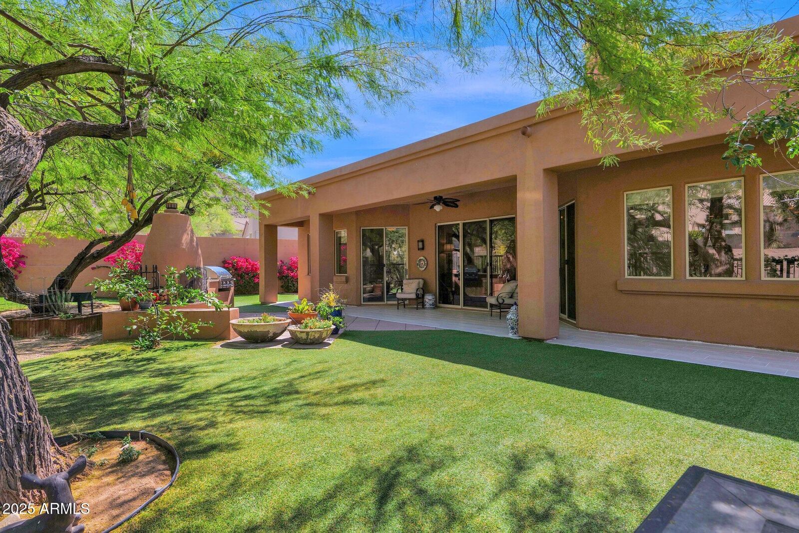 Property Photo:  13914 E Laurel Lane  AZ 85259 