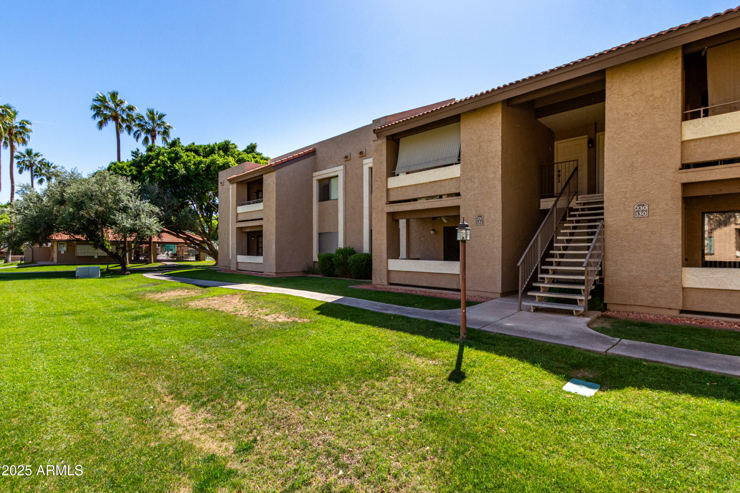 Property Photo: 2146 W Isabella Avenue 131 AZ 85202