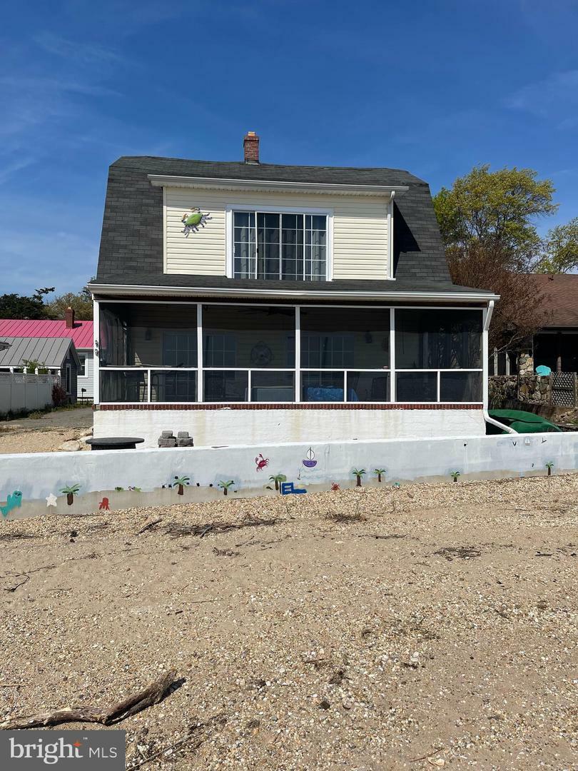 Property Photo: 606 Potomac River Avenue VA 22443