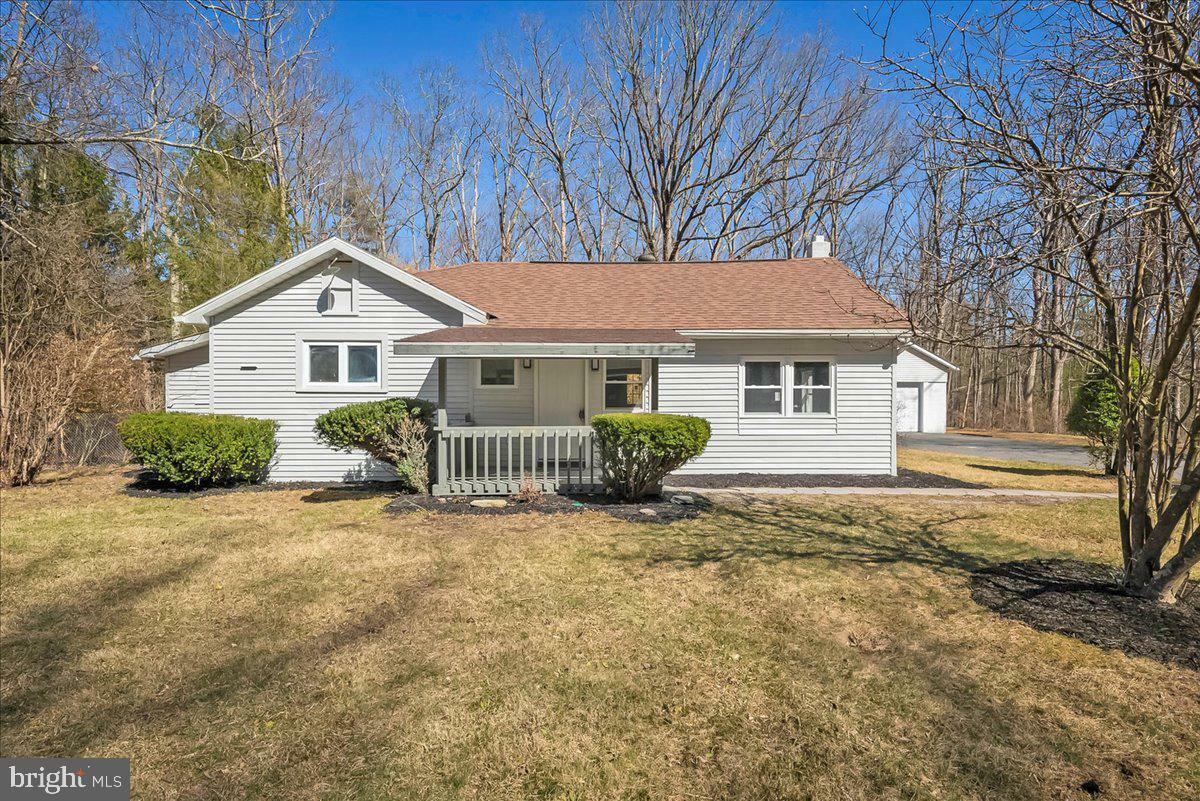 Property Photo: 696 Burger Hollow Road PA 18058