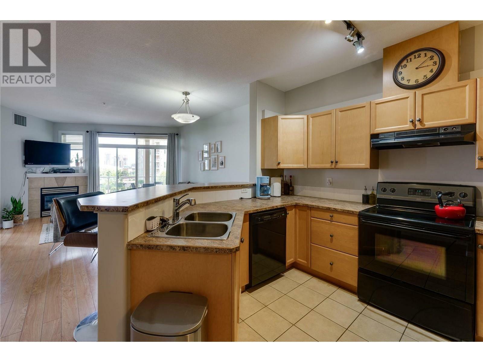 Property Photo: 1088 Sunset Drive 542 BC V1Y 9W1