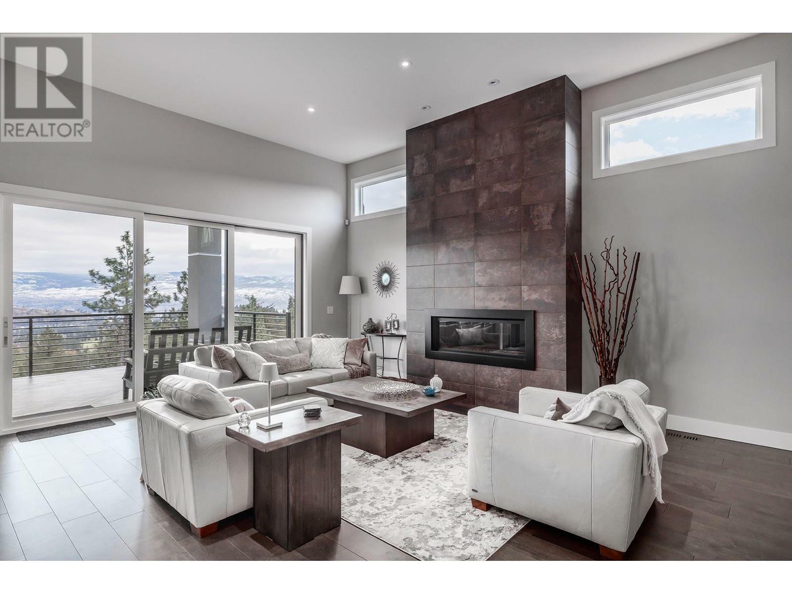 Photo de la propriété: 2501 Tallus Heights Drive BC V4T 3M2
