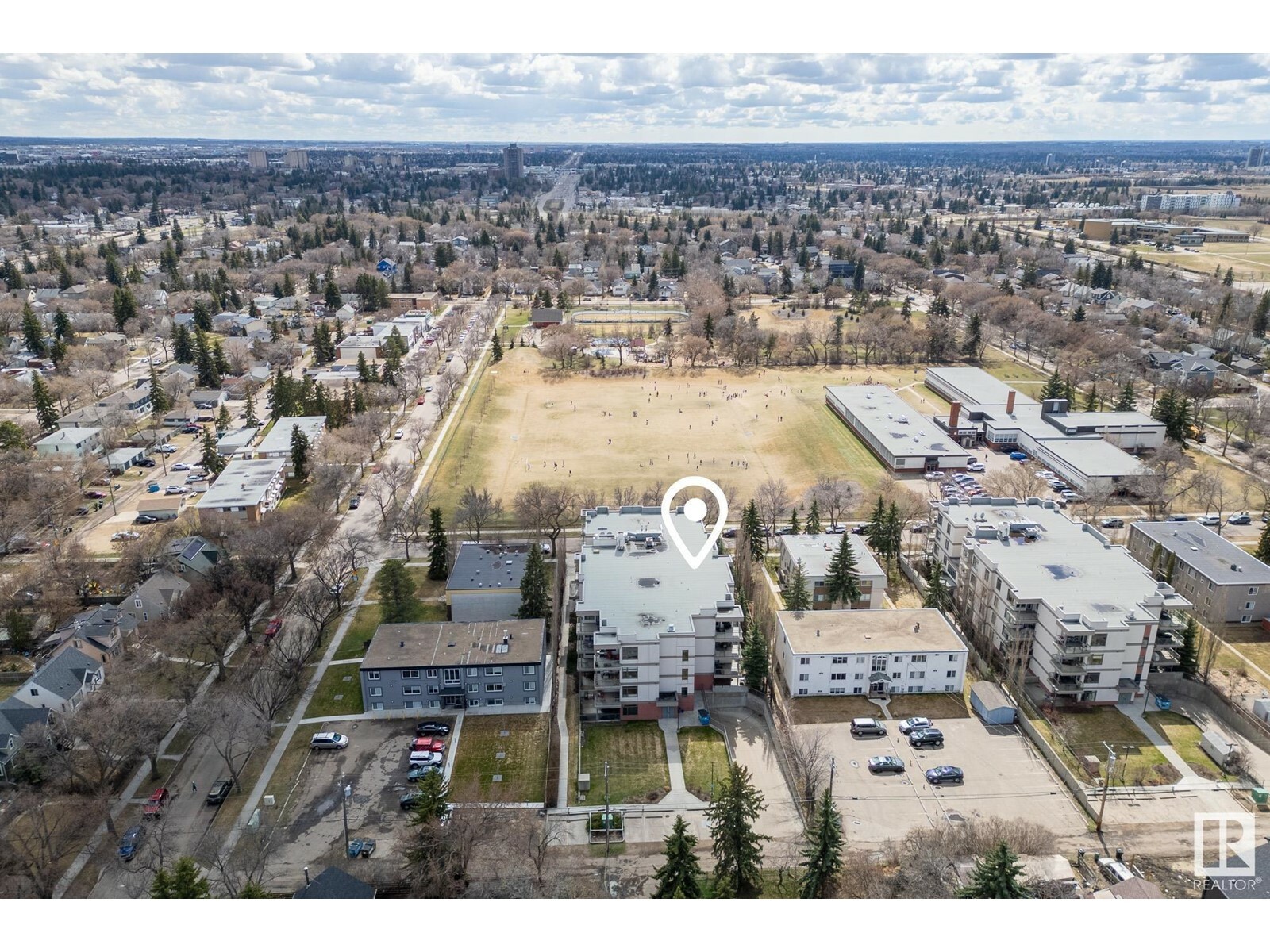 Property Photo: #408 11120 68 Av NW AB T6H 2C2