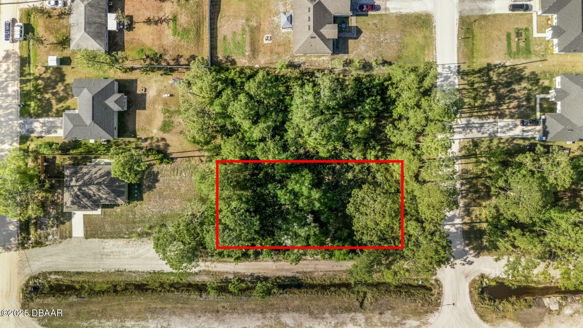Property Photo: 1710 East Parkway FL 32724