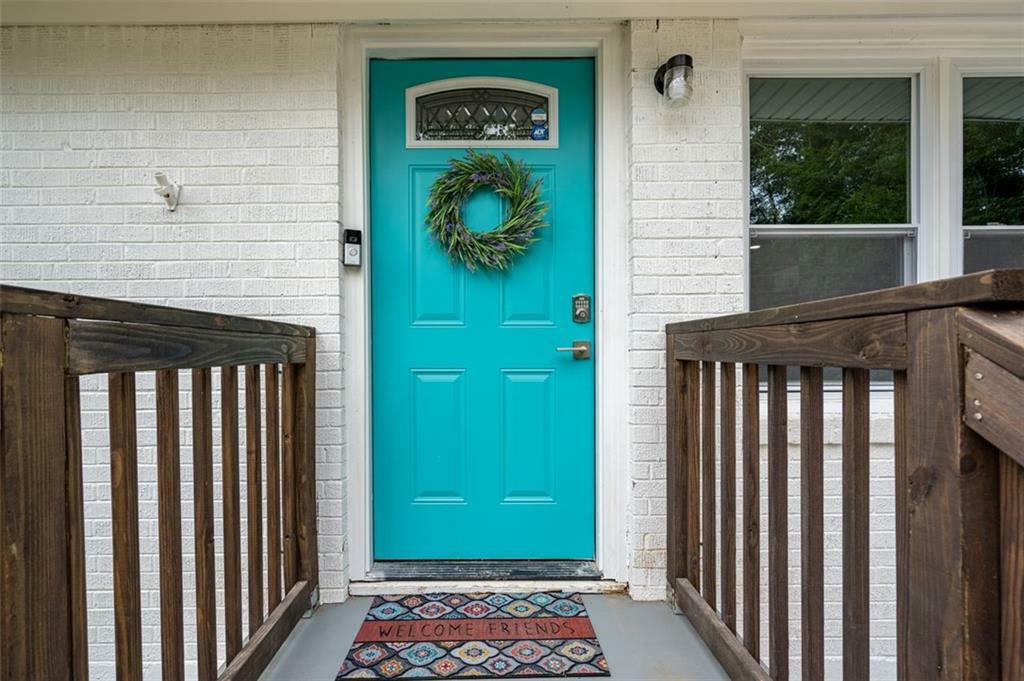 Property Photo: 831 Catherine Street GA 30297