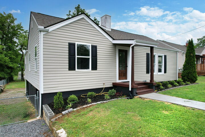 Property Photo:  1005 Emmett Avenue NW  TN 37311 