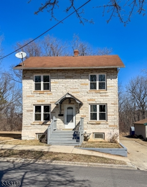 931 Gates St  Phillipsburg Town NJ 08865 photo