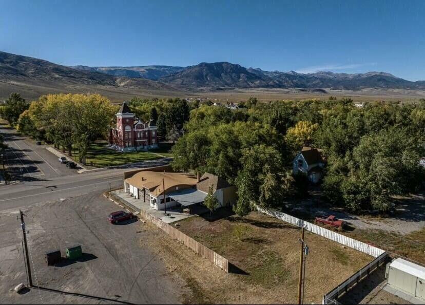 Property Photo:  10 N Main St  UT 84740 