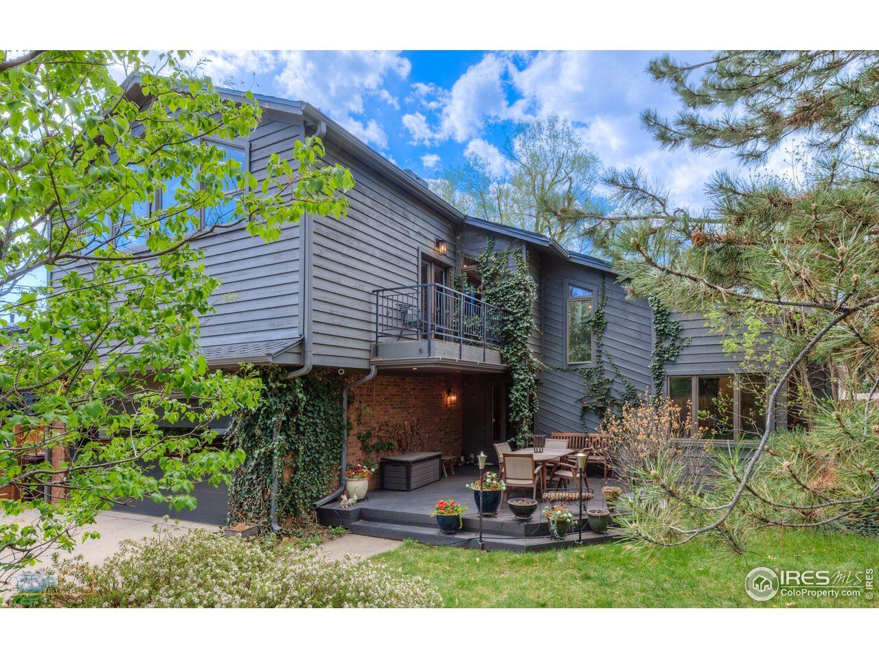Property Photo:  2212 Juniper Ct  CO 80304 