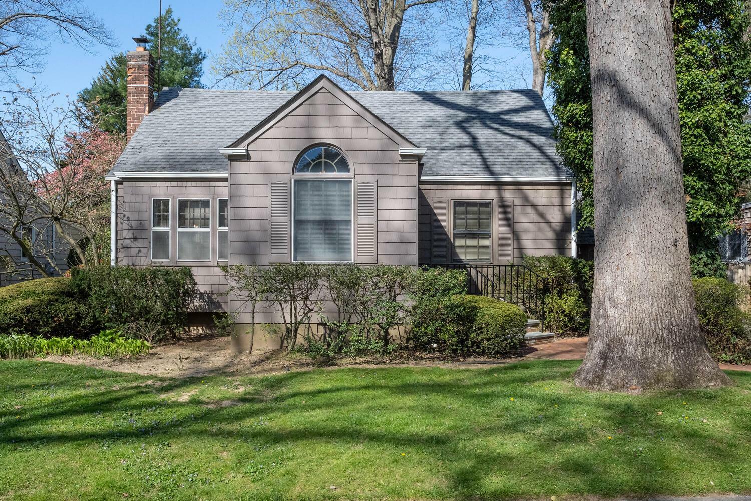 Property Photo: 29 Buckeye Road NY 11542