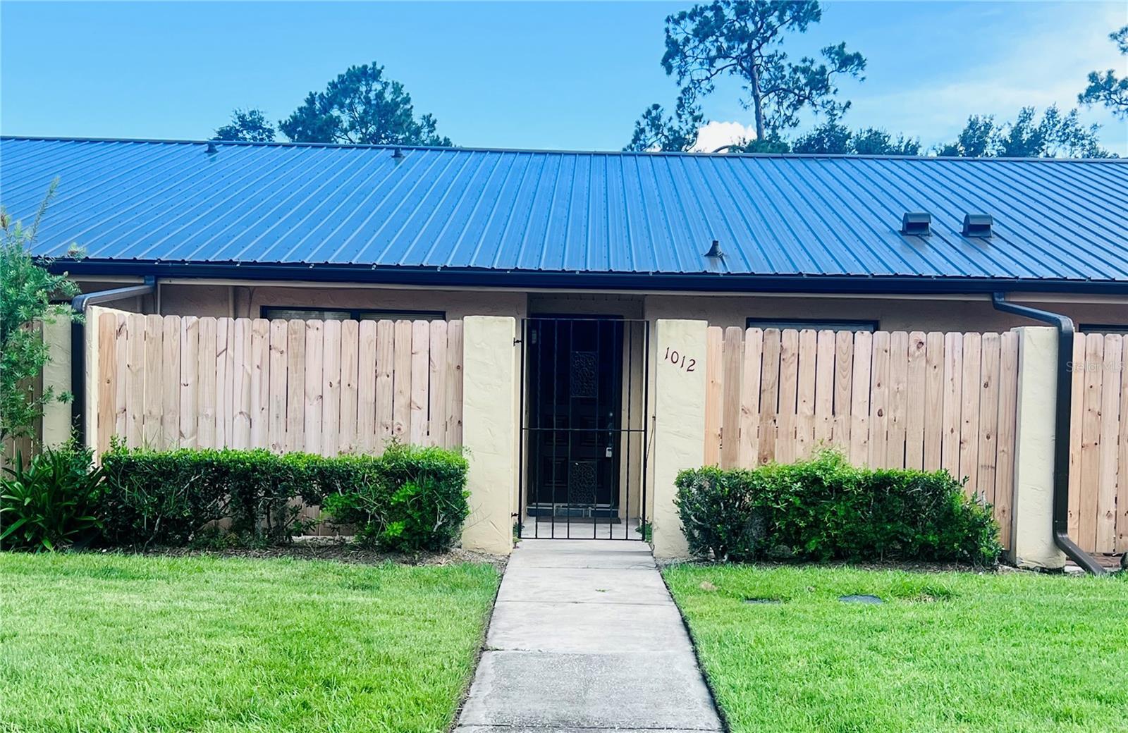 Property Photo: 1012 Medinah Drive FL 33884