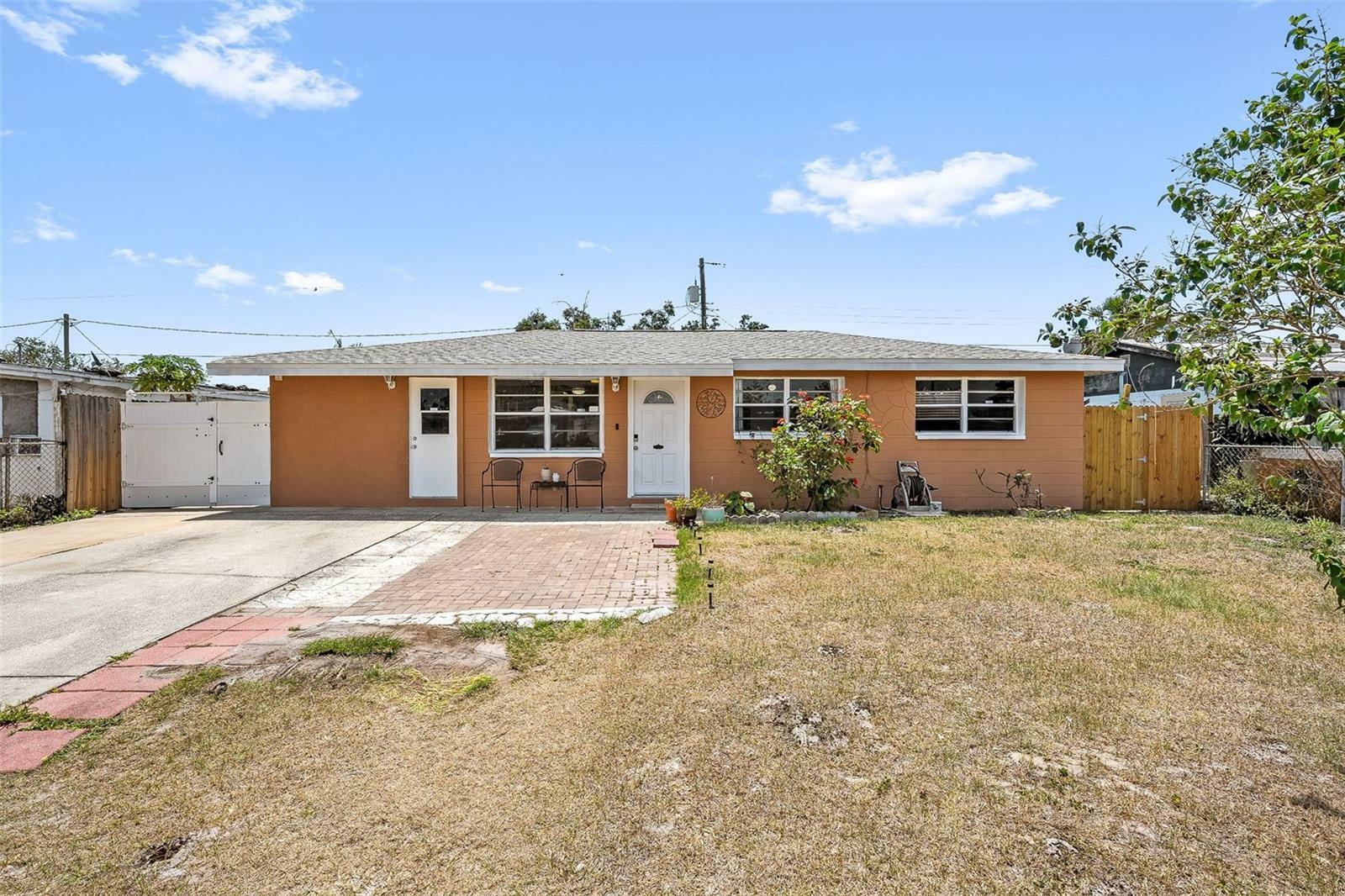 Property Photo: 6008 W Burke Street FL 33634