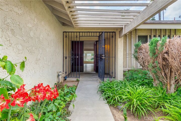 Property Photo: 2896 Balfore Street CA 92506