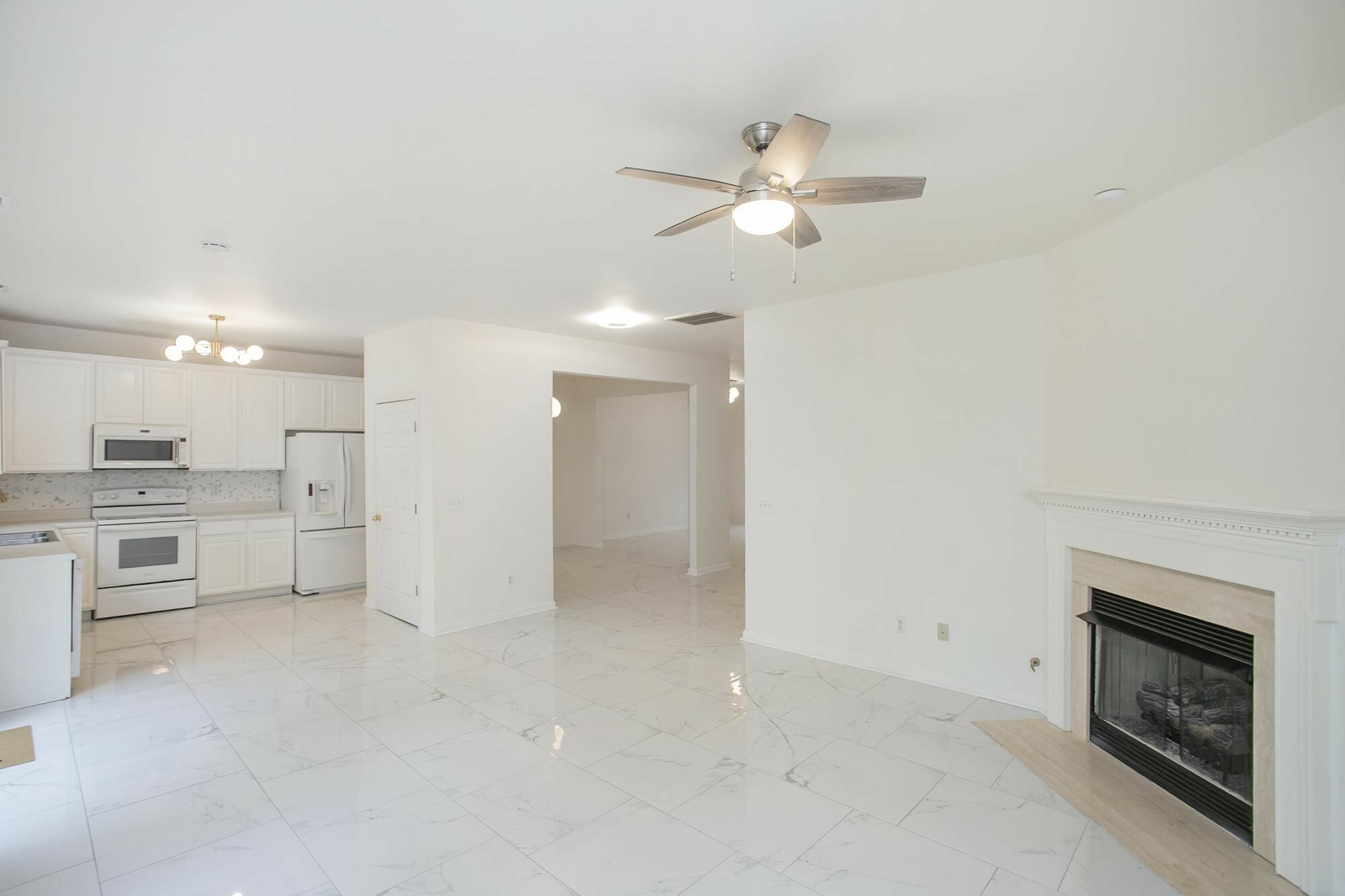Property Photo: 103 Nashboro Grns TN 37217