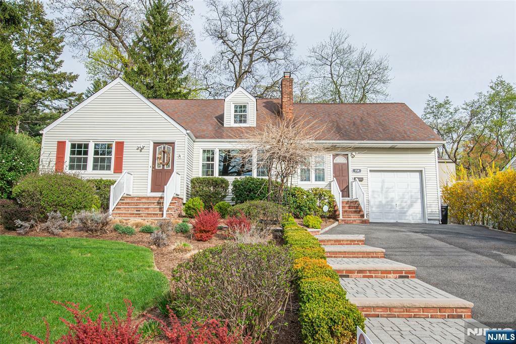 154 Park Avenue  West Caldwell NJ 07006 photo