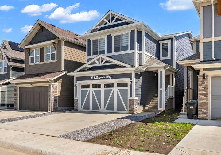 146 Magnolia Way SE  Calgary AB T3M 3M6 photo