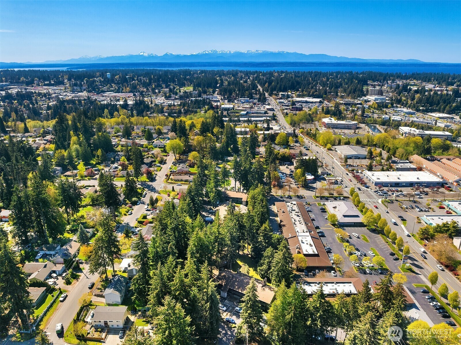 Property Photo: 22107 66th Avenue W 1D WA 98043