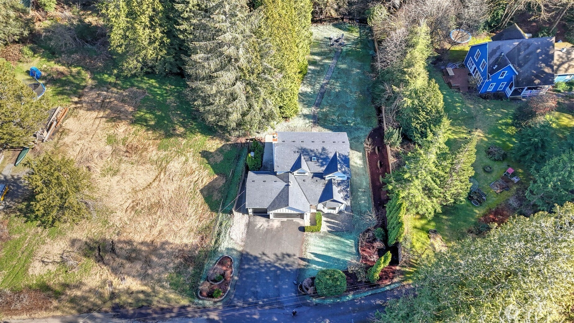 Property Photo: 11006 325th Avenue SE WA 98027