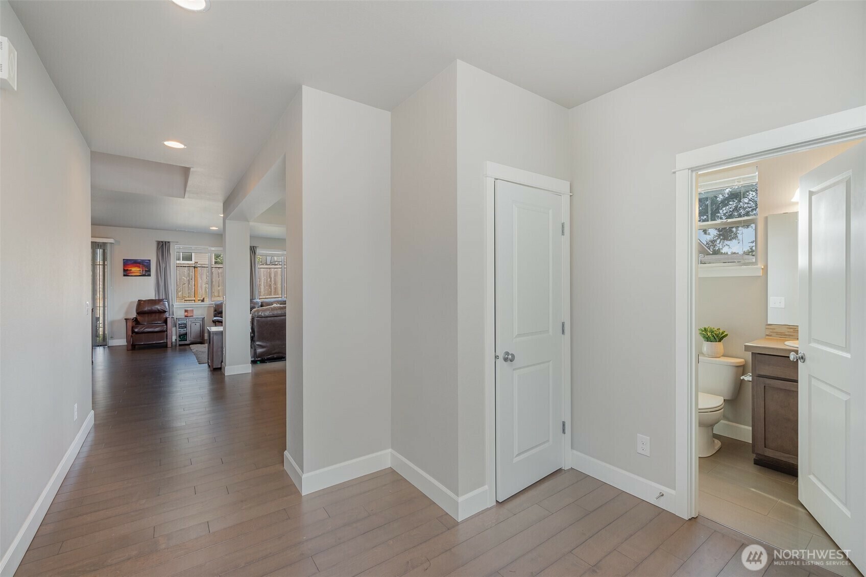 Property Photo: 24524 96th Avenue S WA 98030