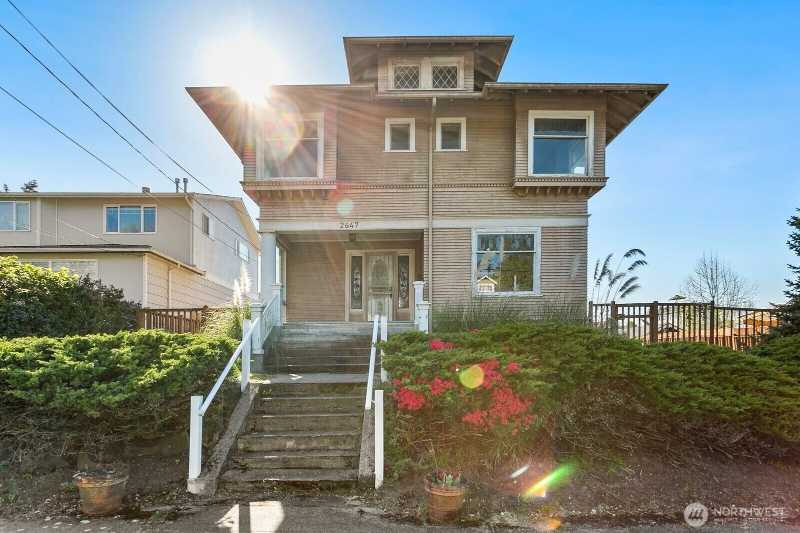 Property Photo: 2647 Walnut Ave SW WA 98116