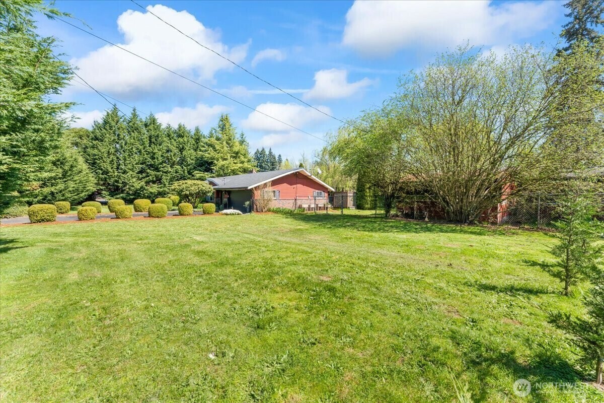 Property Photo: 9811 NE 152nd Avenue WA 98682