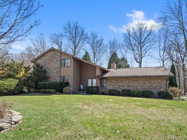 Property Photo: 34429 Oak Forest Drive MI 48331