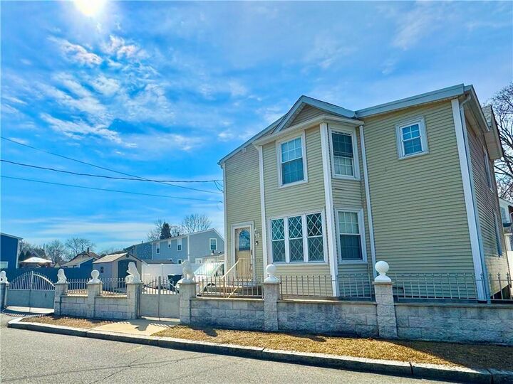 50 Washington Avenue  East Providence RI 02915 photo