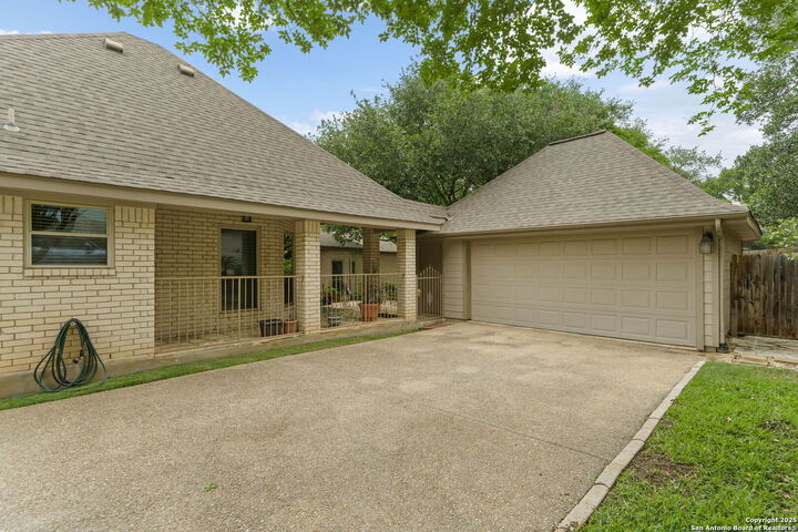 Property Photo: 2307 Park Farm TX 78259