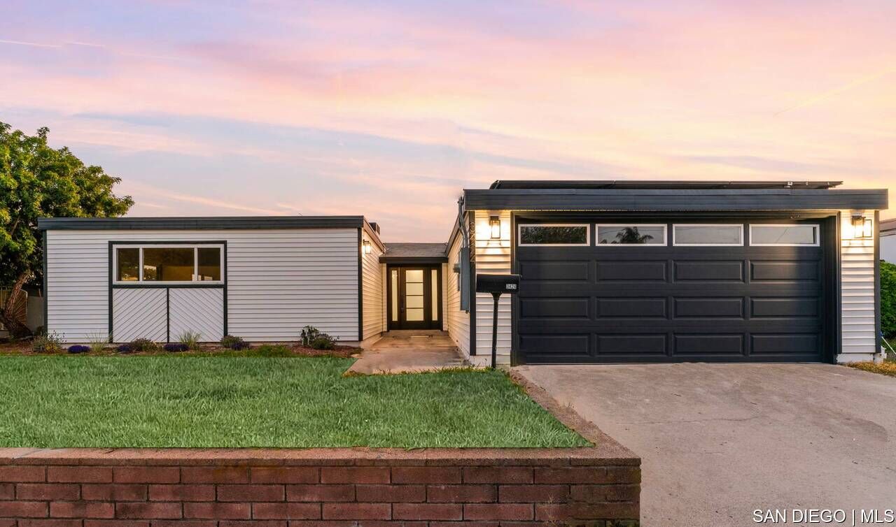 Property Photo: 3424 Lockwood Dr CA 92123