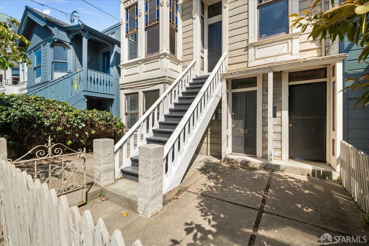 Property Photo: 552 Jersey Street CA 94114