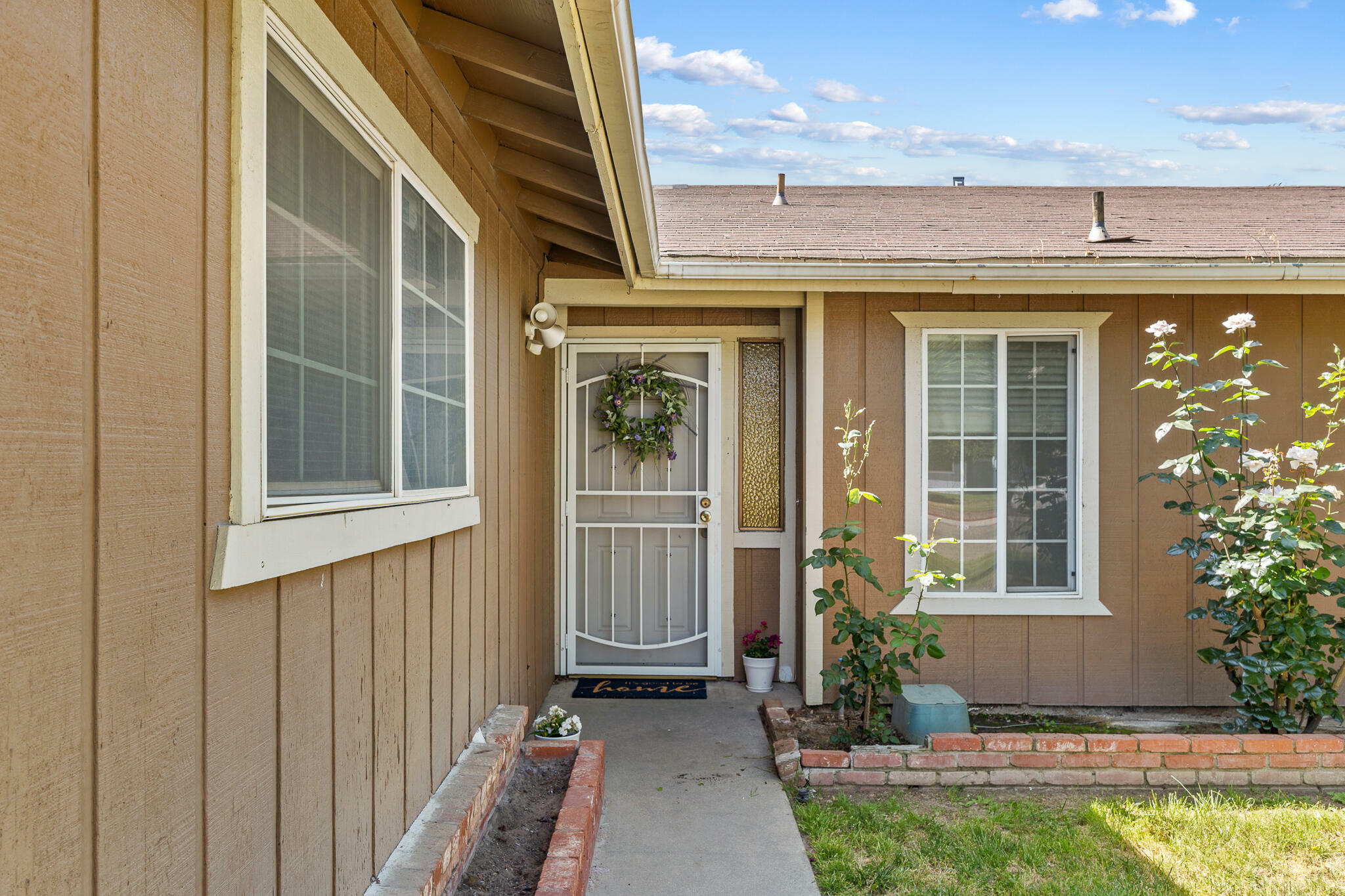 Property Photo: 5419 W Harter Avenue CA 93277