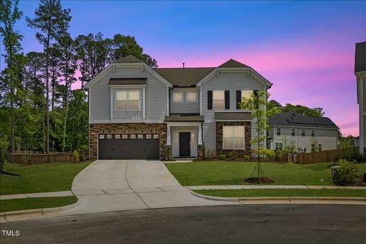 Property Photo: 1005 Whispering Creek Court NC 27545