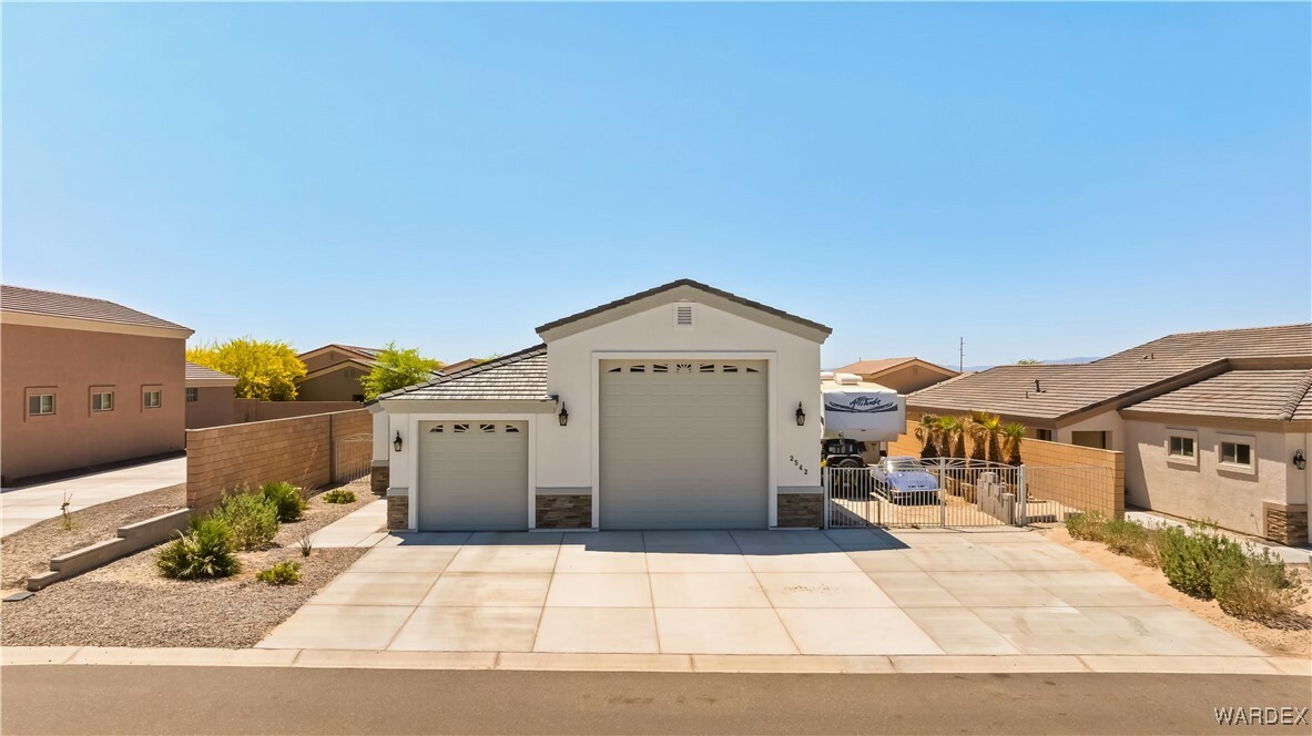 Property Photo: 2542 E Alterna Drive AZ 86426