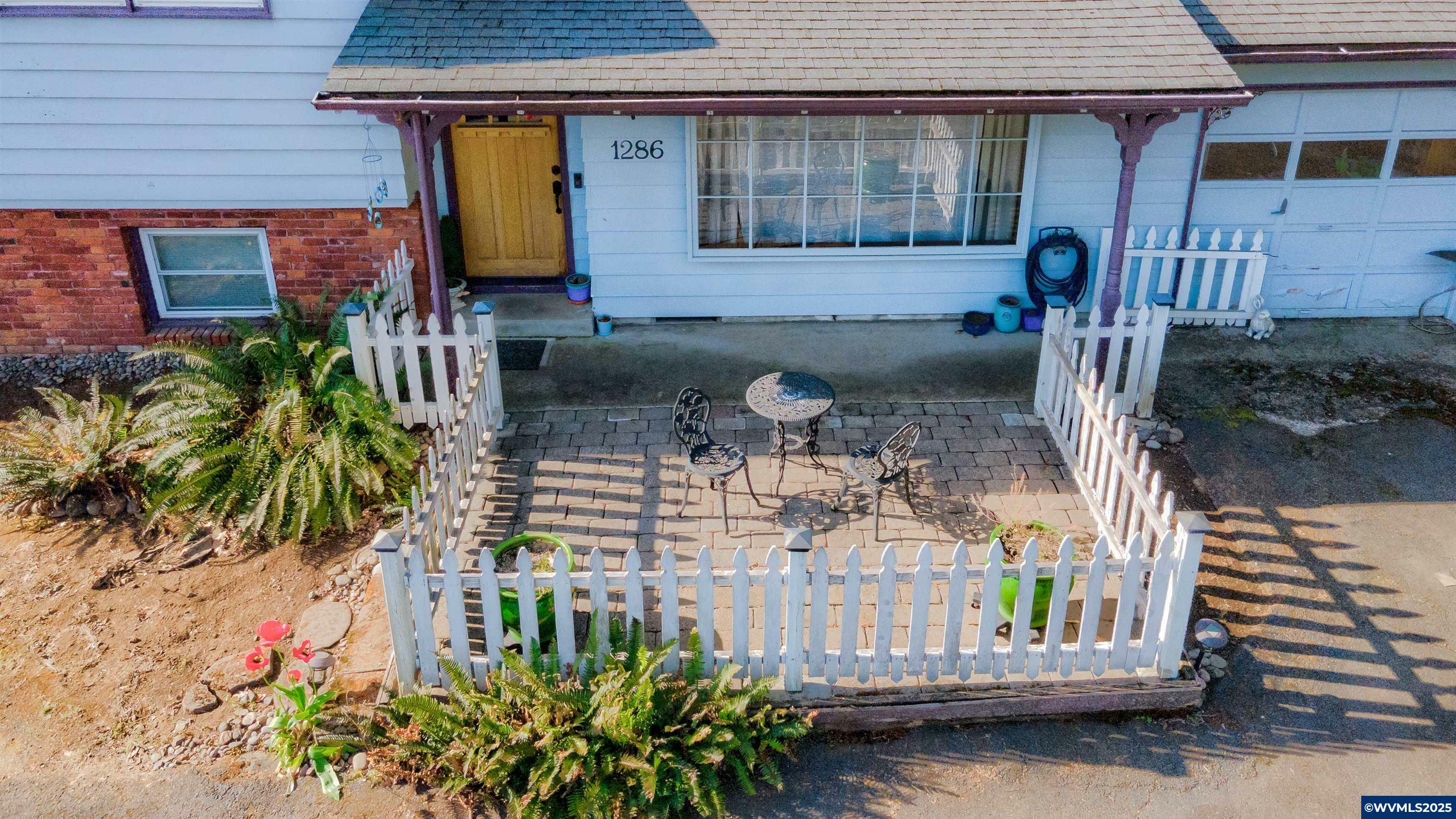 Property Photo: 1286 Madrona Av SE OR 97302