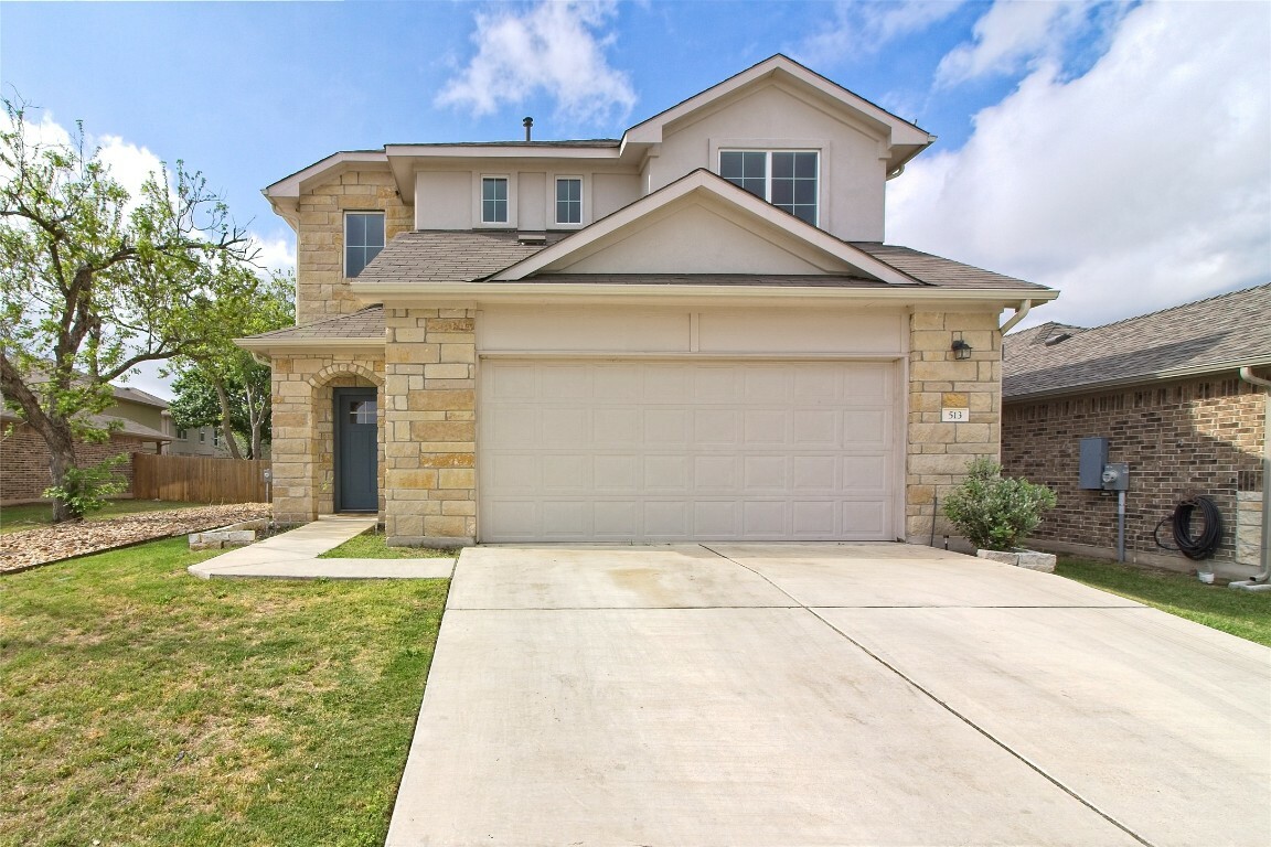 Property Photo: 513 Shiner Lane TX 78626