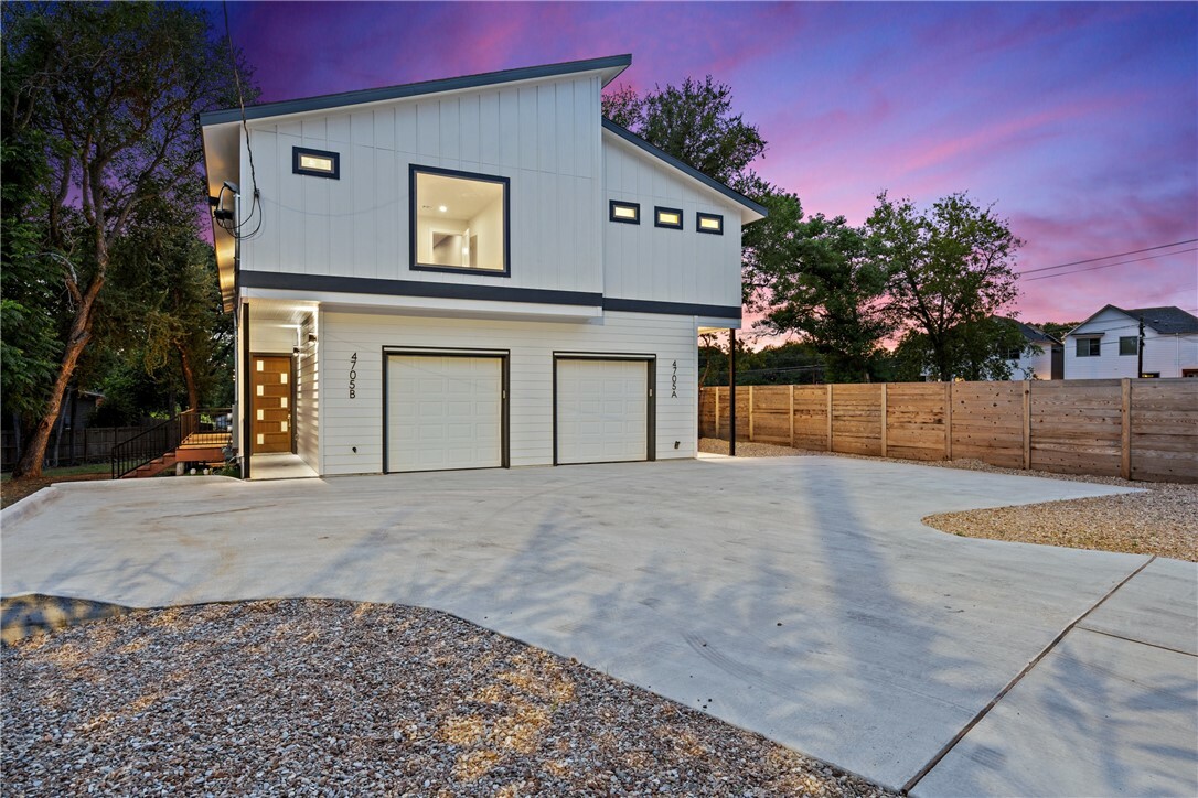 4705 Louis Avenue B  Austin TX 78721 photo
